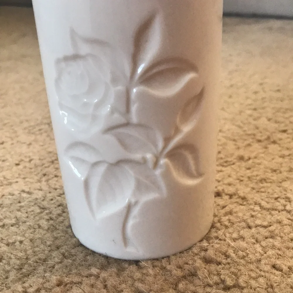 LENOX Pierced Heart China Vase *Embossed Rose*